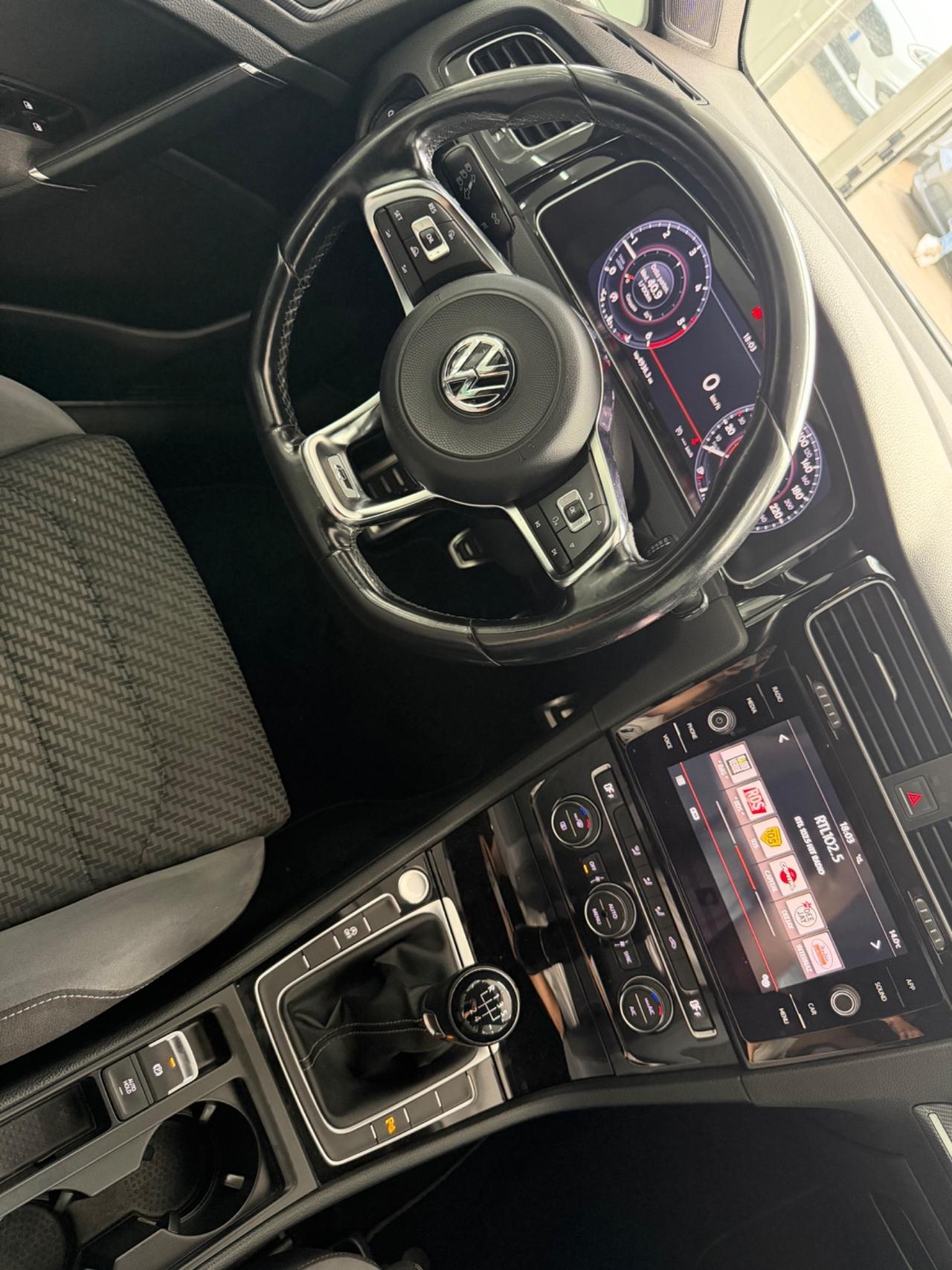 VW GOLF 1.6 TDI 115 CV R LINE finanziabile