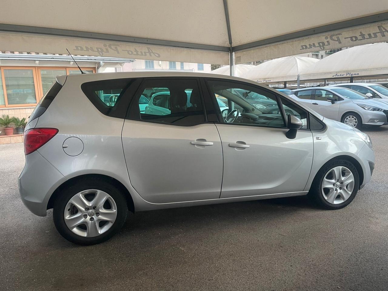 Opel Meriva 1.7 CDTI 110CV b-color Panoramic