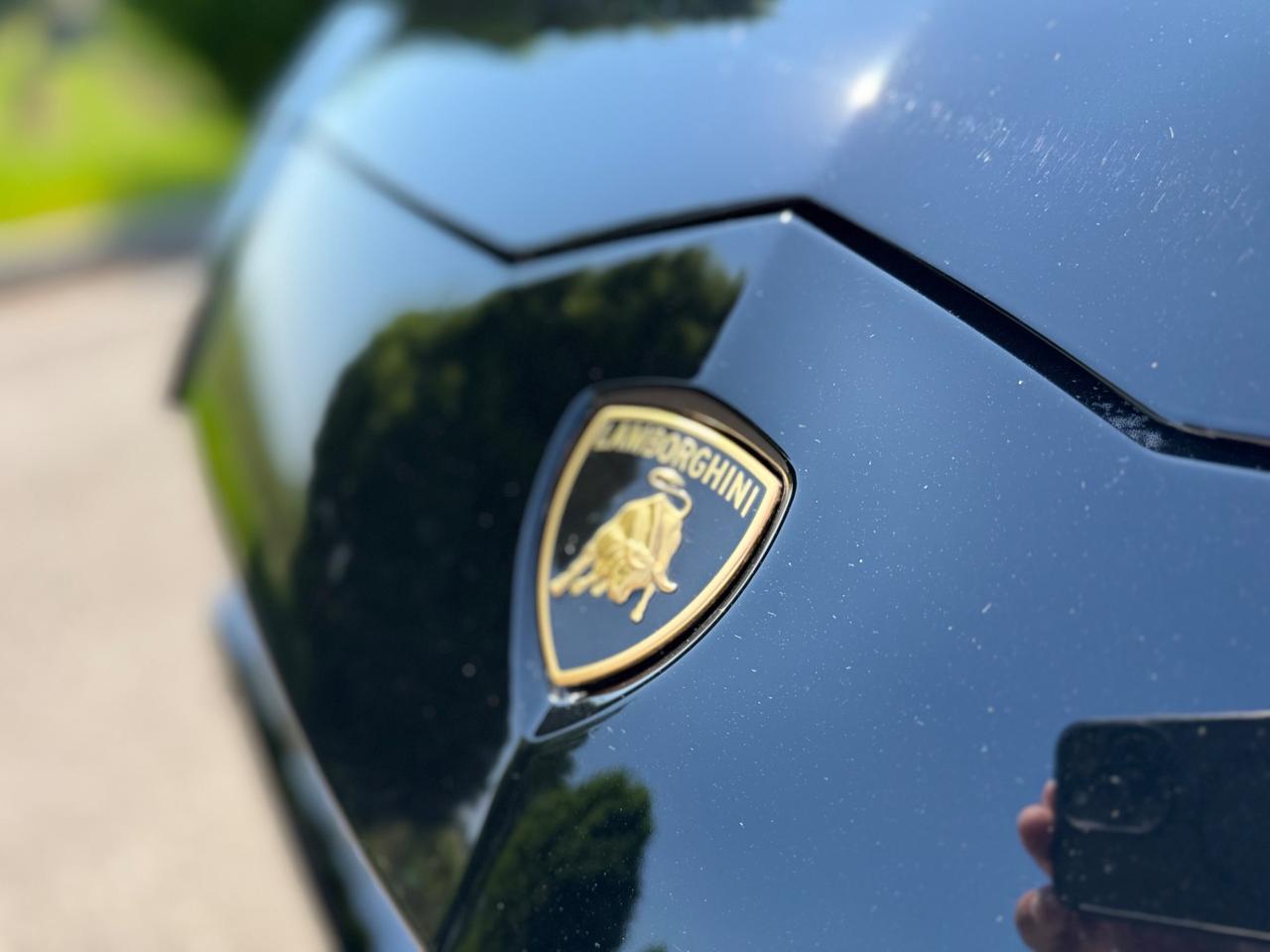 Lamborghini Urus 4.0 V8 650cv Total Black Permute