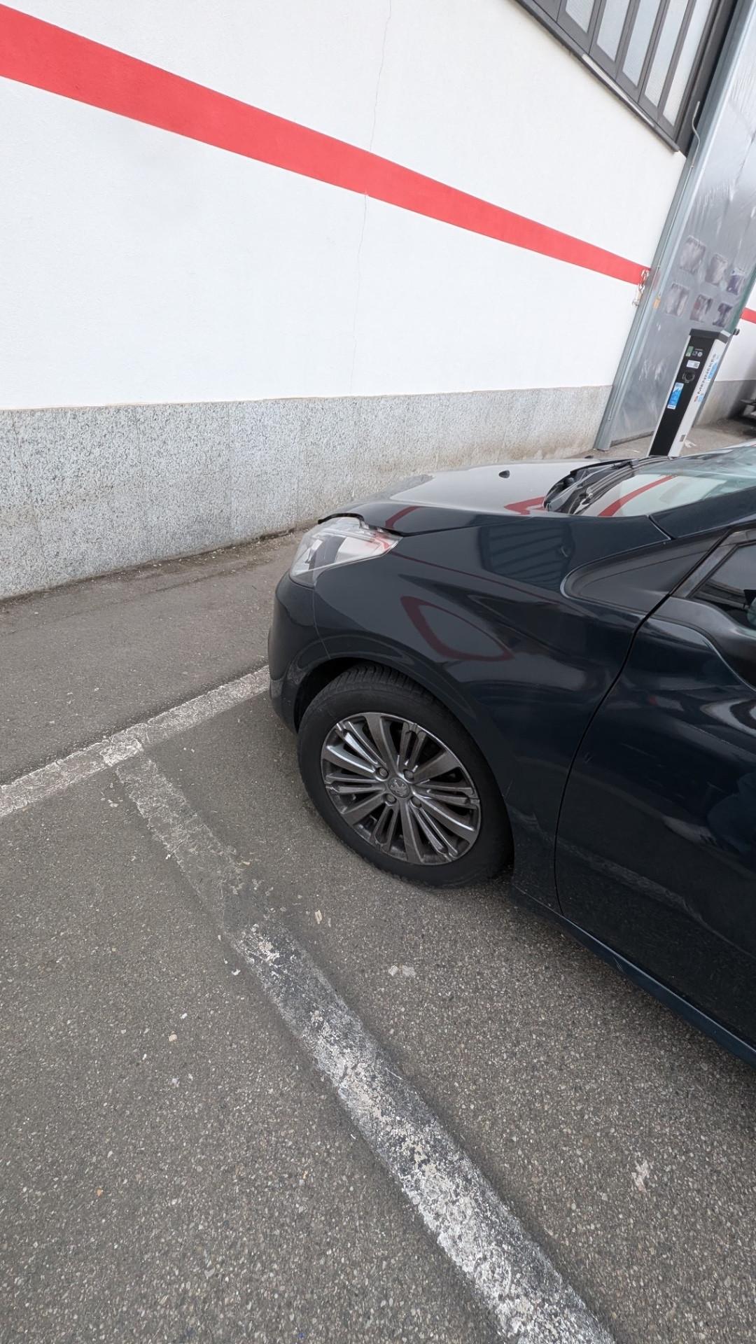 Peugeot 208 2016 1.2 benzina euro6b incidentata