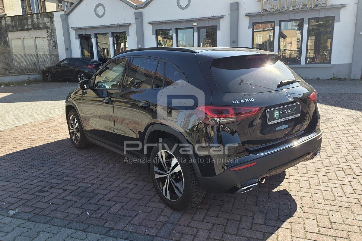 MERCEDES GLA 180 Automatic Sport Plus