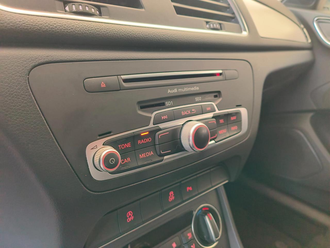 Audi Q3 35 TDI S tronic Business