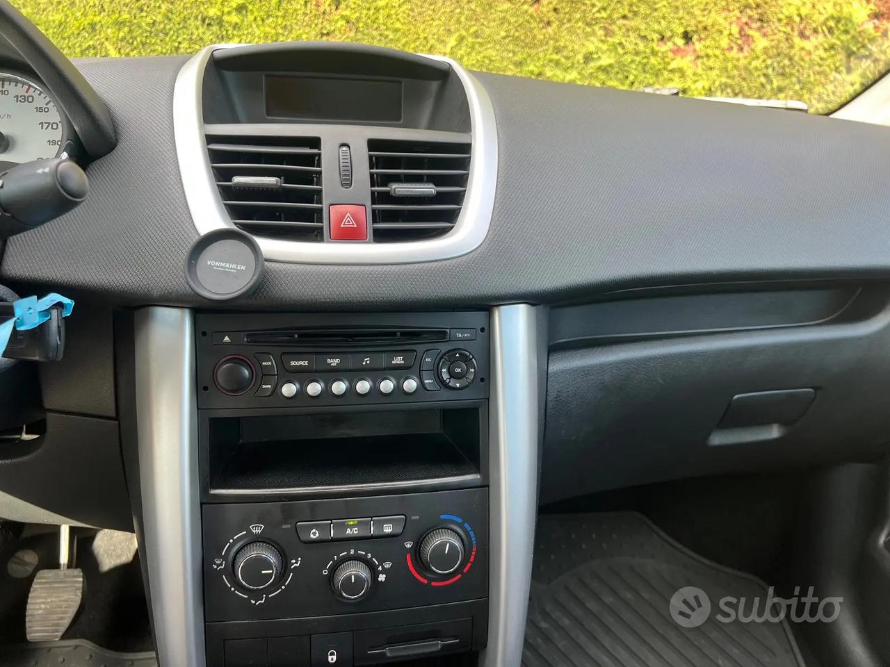 Peugeot 207 5 porte 1.4 8v Energie