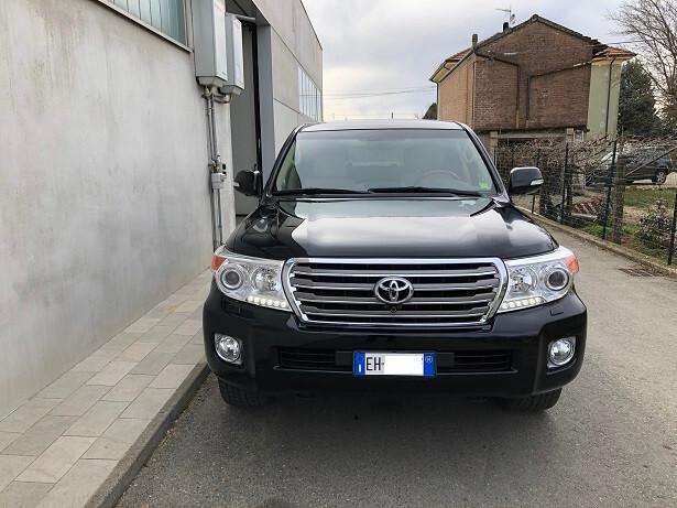 Toyota Land Cruiser J20 VDJ 200 M