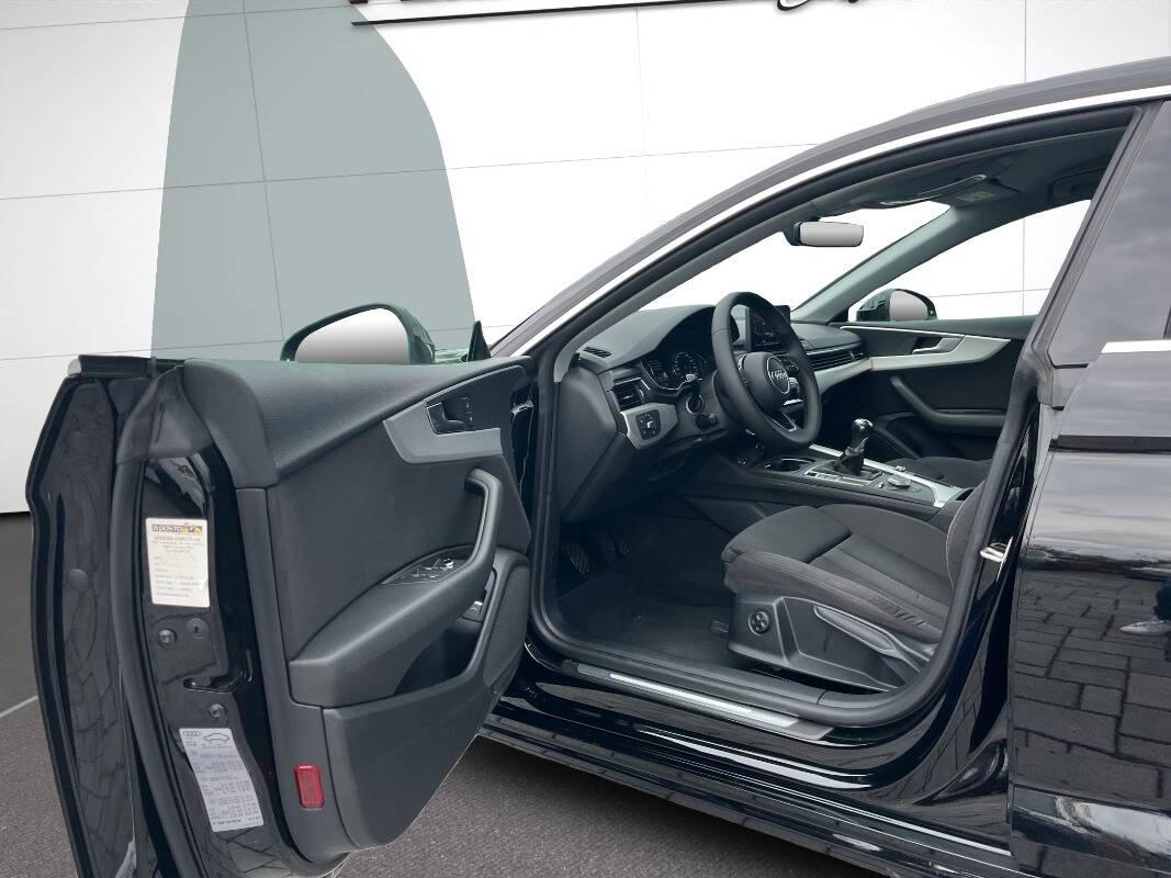 Audi A5 40 2.0 tfsi mhev Business Sport 190cv