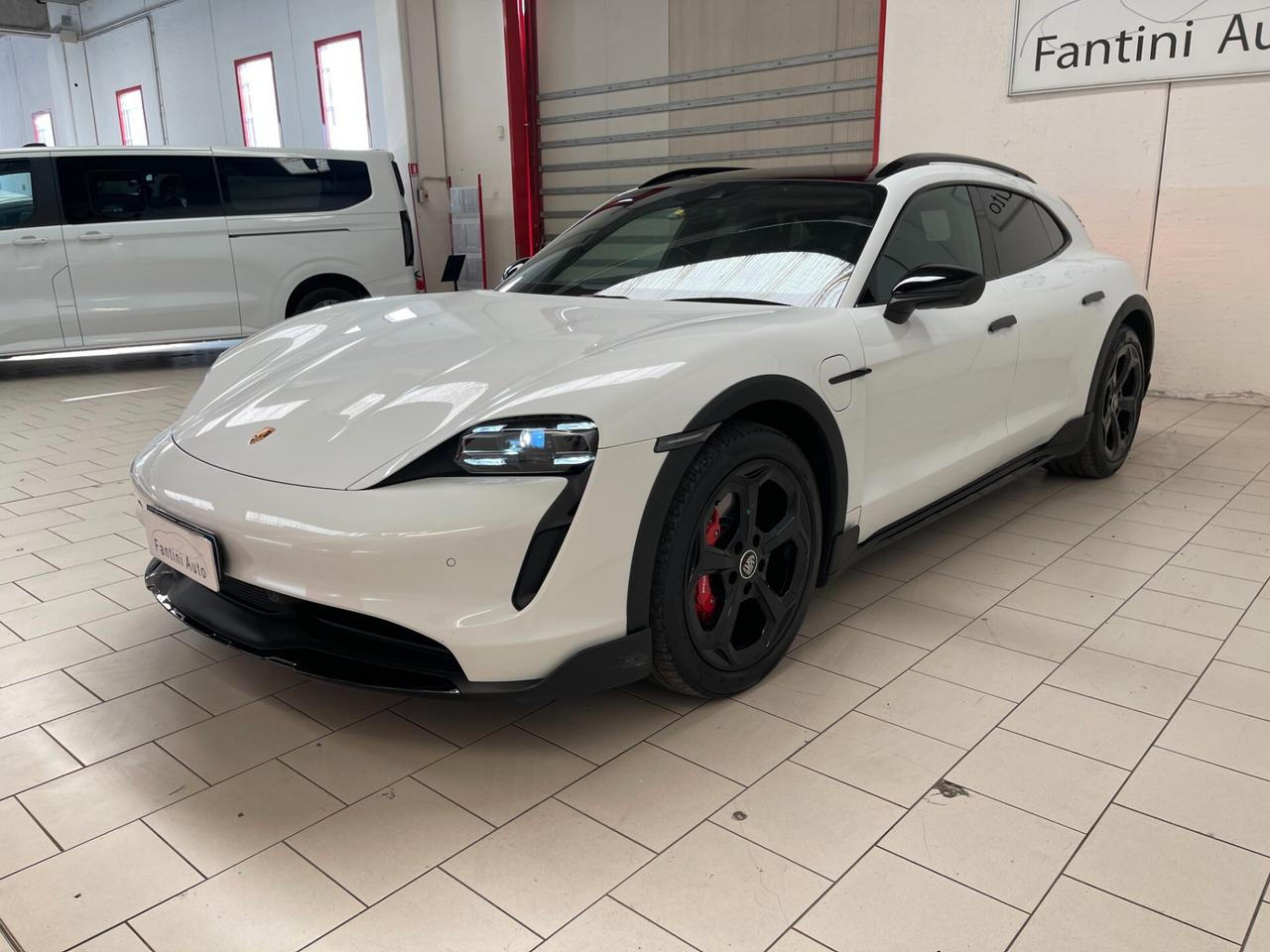 Porsche Taycan 4 Cross Turismo-LEGGI SOTTO