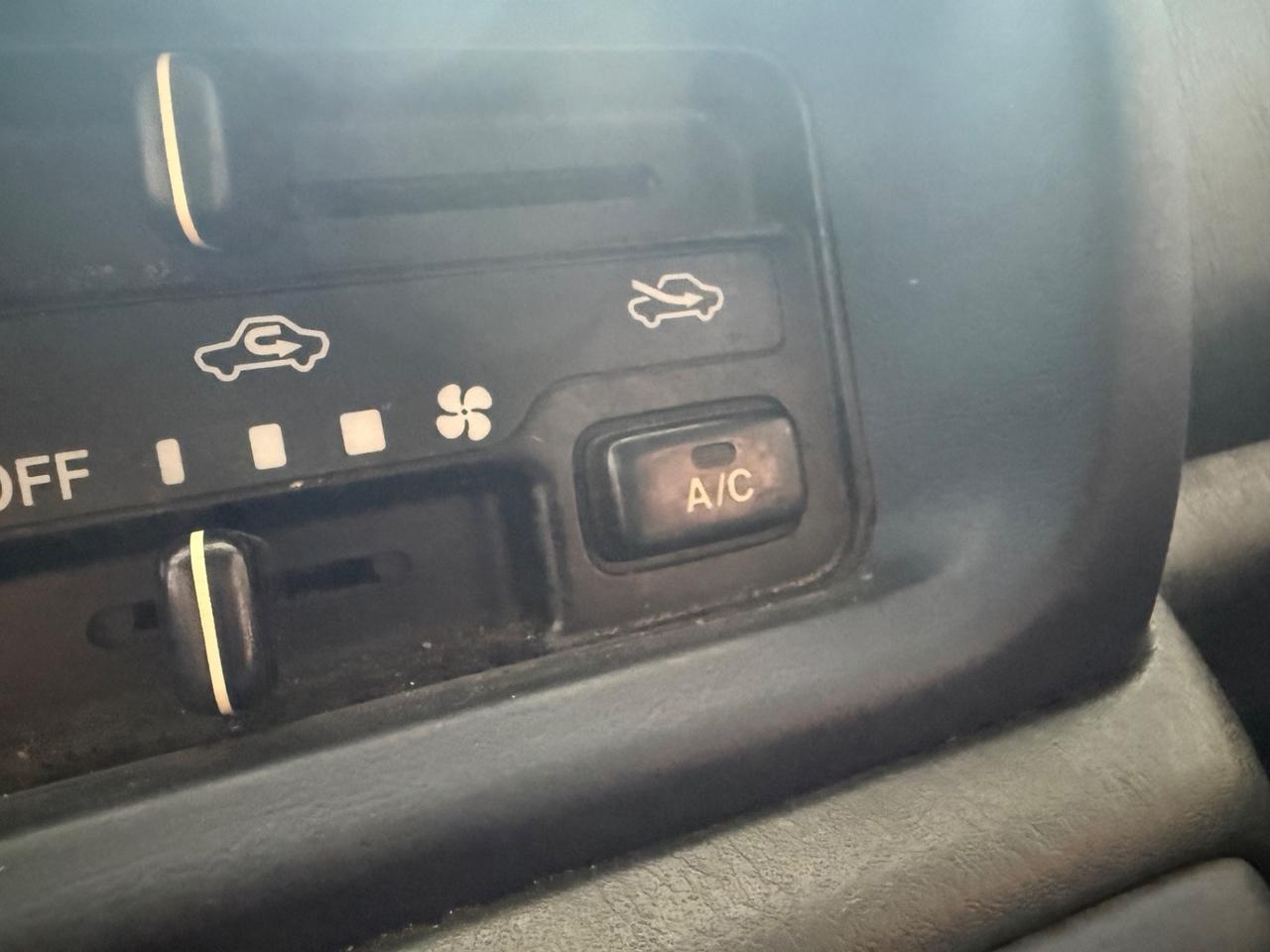 Suzuki Jimny 1.3i 16V cat 4WD JLX