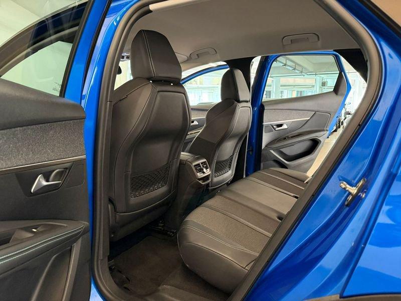 Peugeot 3008 BlueHDi 130 S&S EAT8 Allure
