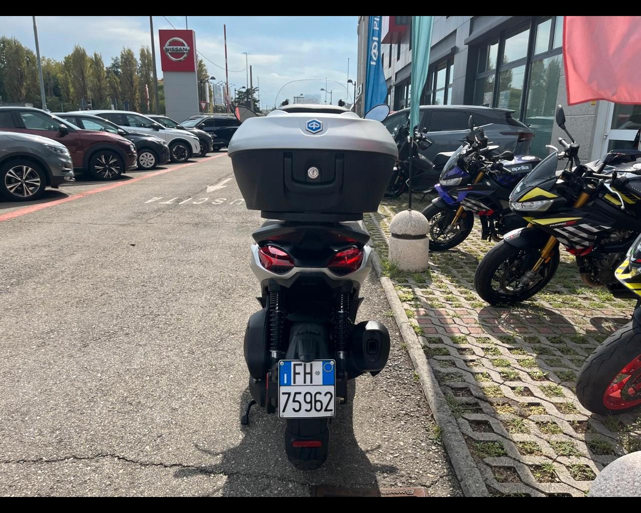 PIAGGIO Beverly - Beverly 300 ie S Abs-asr my21