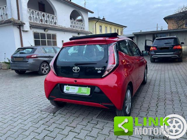 TOYOTA Aygo 1.0 VVT-i 69 CV 5 porte NEOPATENTATI