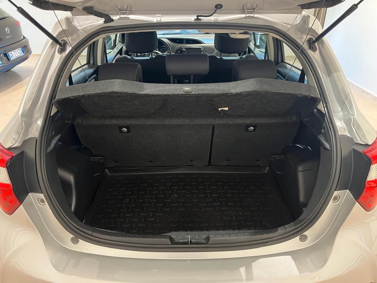 Toyota Yaris 1.5 Hybrid 5 porte Active