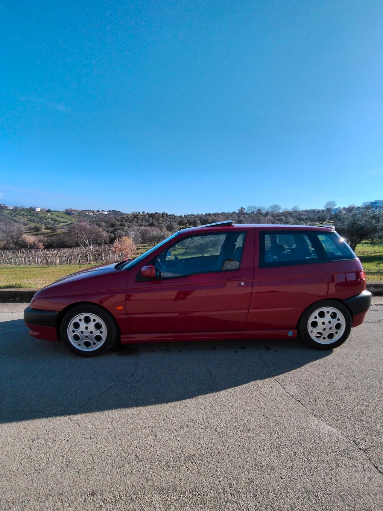 Alfa Romeo 145 2.0i 16V Twin Spark cat Quadrifoglio