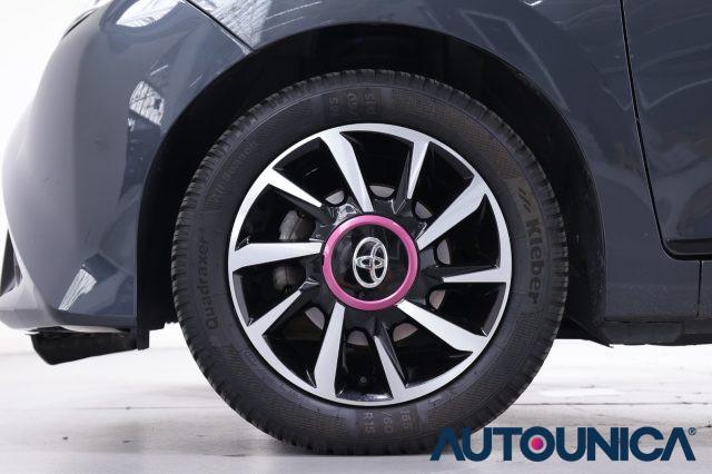 TOYOTA Aygo CONNECT 1.0 VVT-I 72 CV 5 PORTE X-WAVE CABRIO