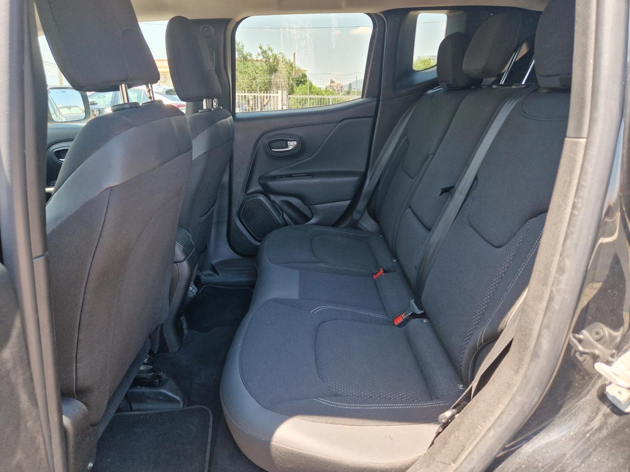 Jeep Renegade 1.6 Mjt 130 CV Limited GANCIO TRAINO N1 5Posti