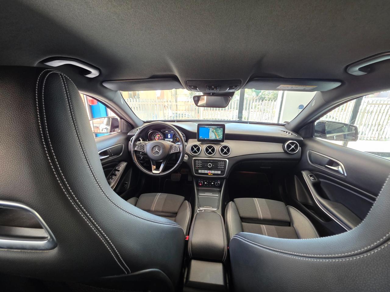 Mercedes-benz GLA 200 d Sport