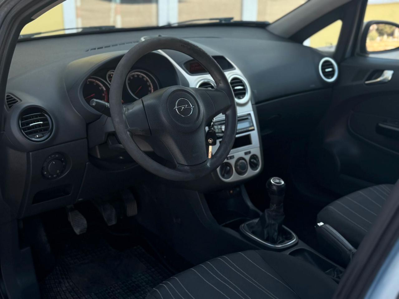 Opel Corsa 1.2 3 porte Sport