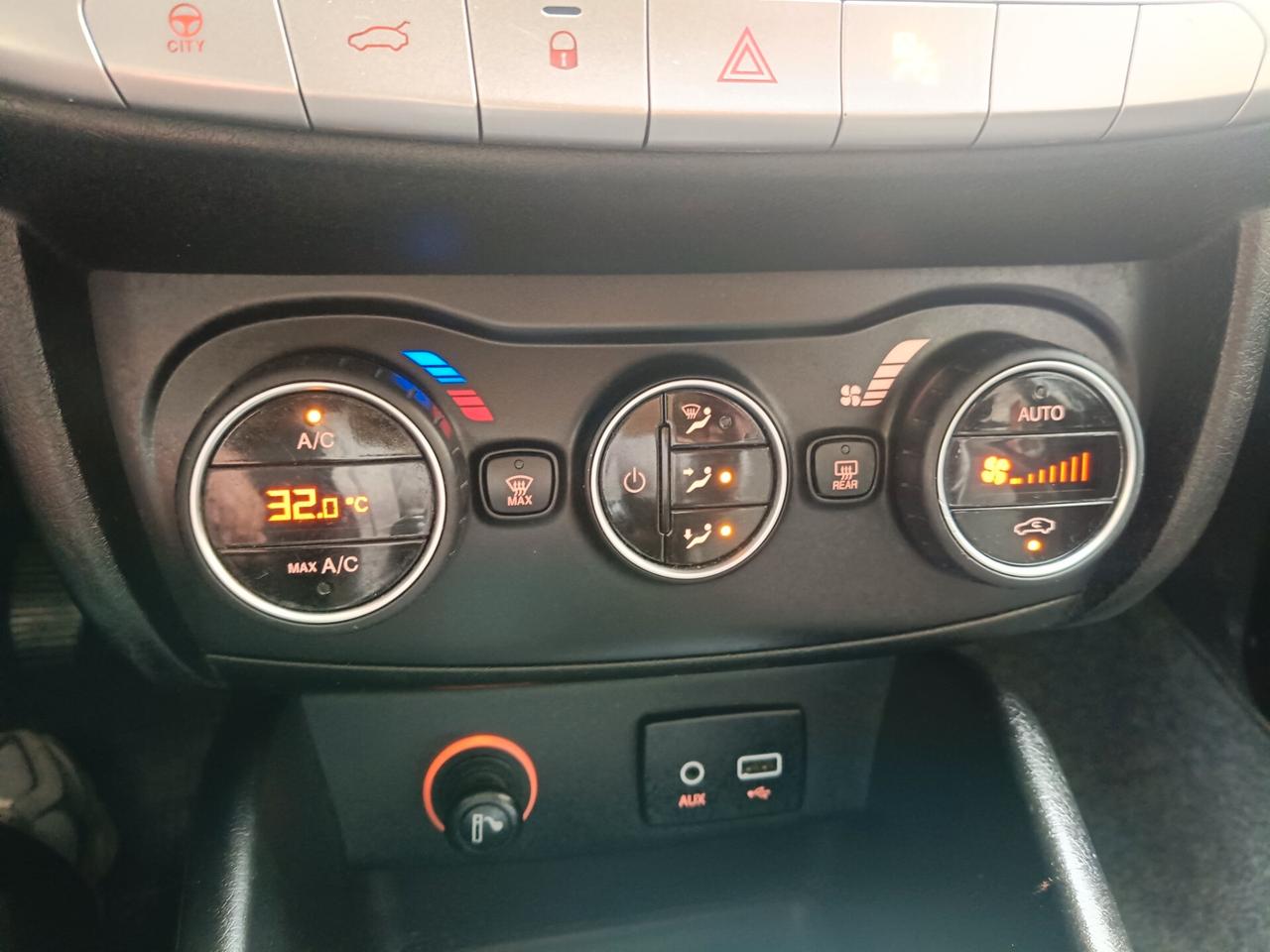 Fiat Tipo 1.6 MJT 120 CV OPENING EDITION-UNIPRO-Euro8350