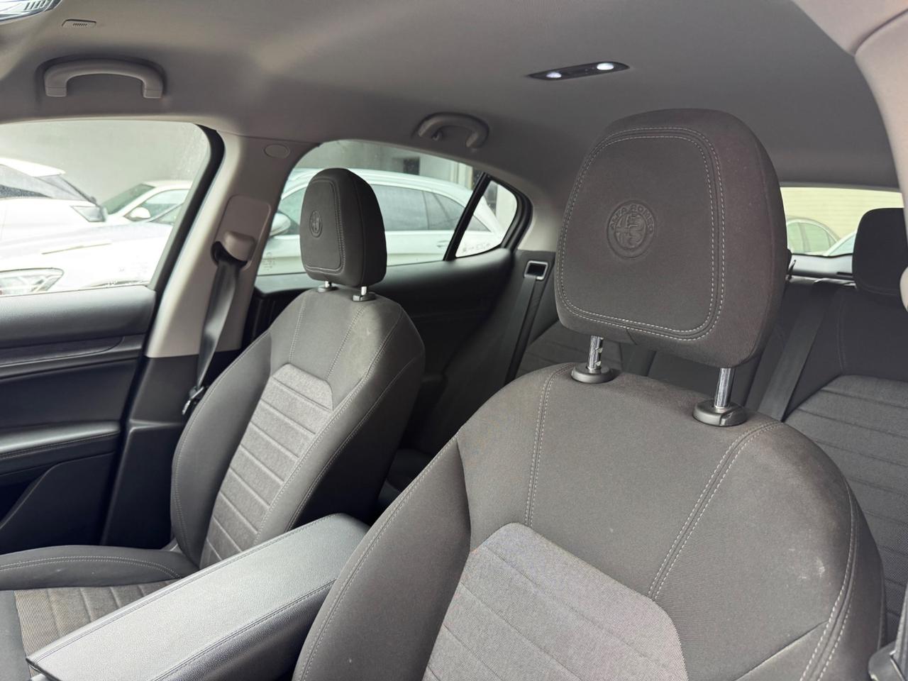 Alfa Romeo Stelvio 2.2 Turbodiesel 160 CV AT8 RWD Business