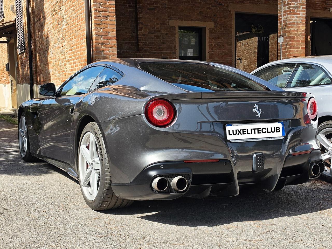 Ferrari F12 Berlinetta 6.3 740CV V12 SERVICE BOOK FERRARI COMPLETO_ APPENA TAGLIANDATA 08\26 _ KM CERTIFICATI _ CARBONIO _ SEDILI DAYTONA _ GARANZIA 12 MESI