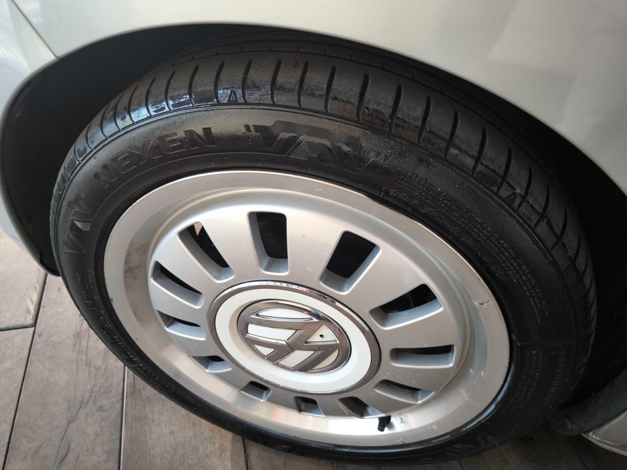 Volkswagen up! 1.0 75 CV 3p. high