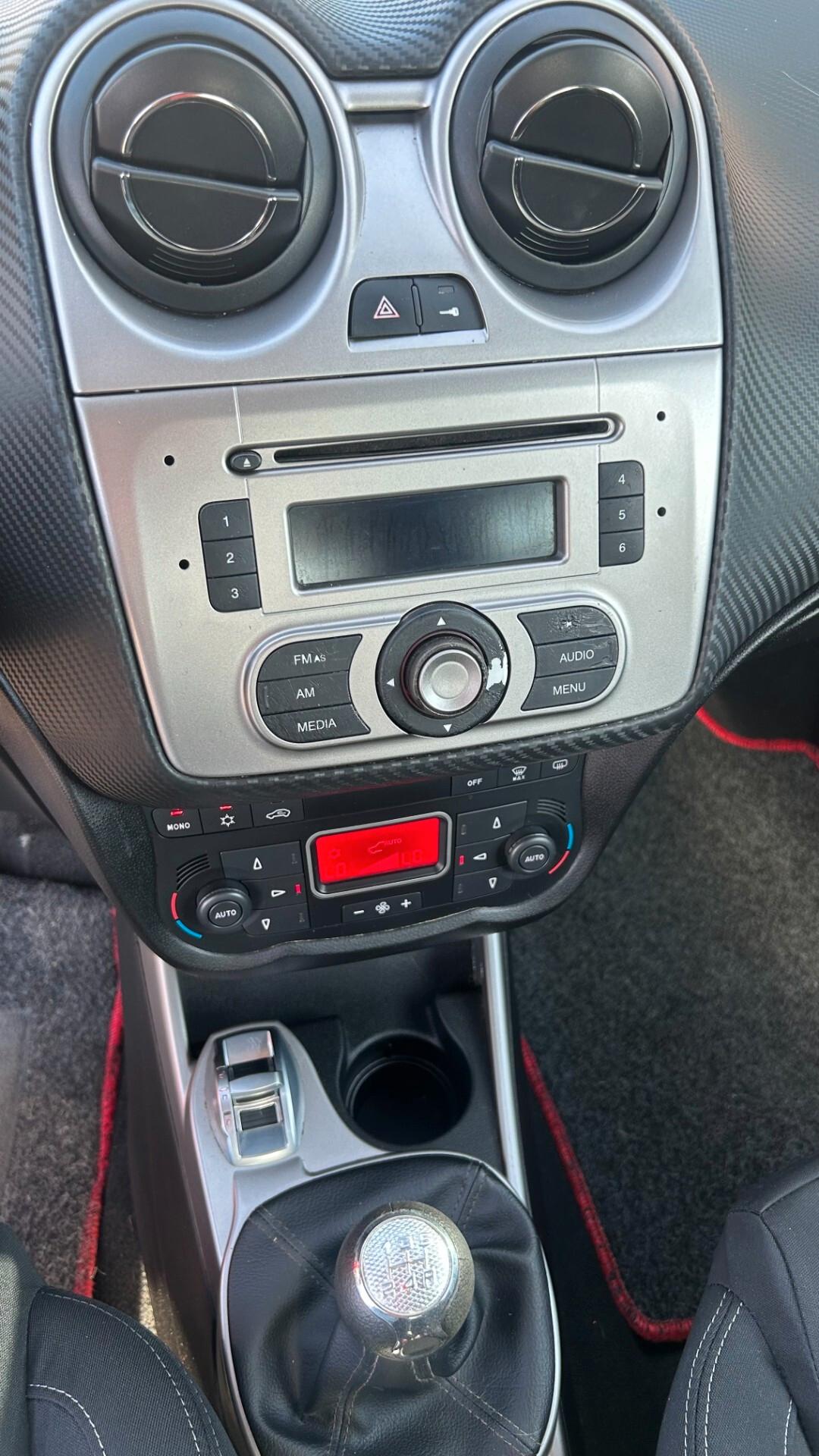 Alfa Romeo MiTo 1.3 JTDm-2 95 CV S&S Distinctive Sport Pack