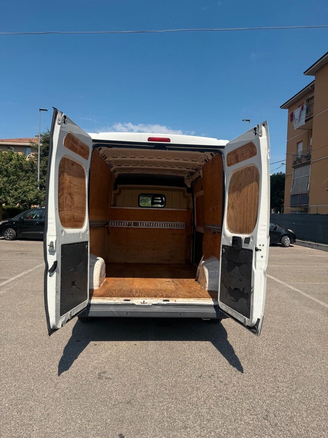 Peugeot Boxer 2.2 HDI/130 - 12 MESI DI GARANZIA -