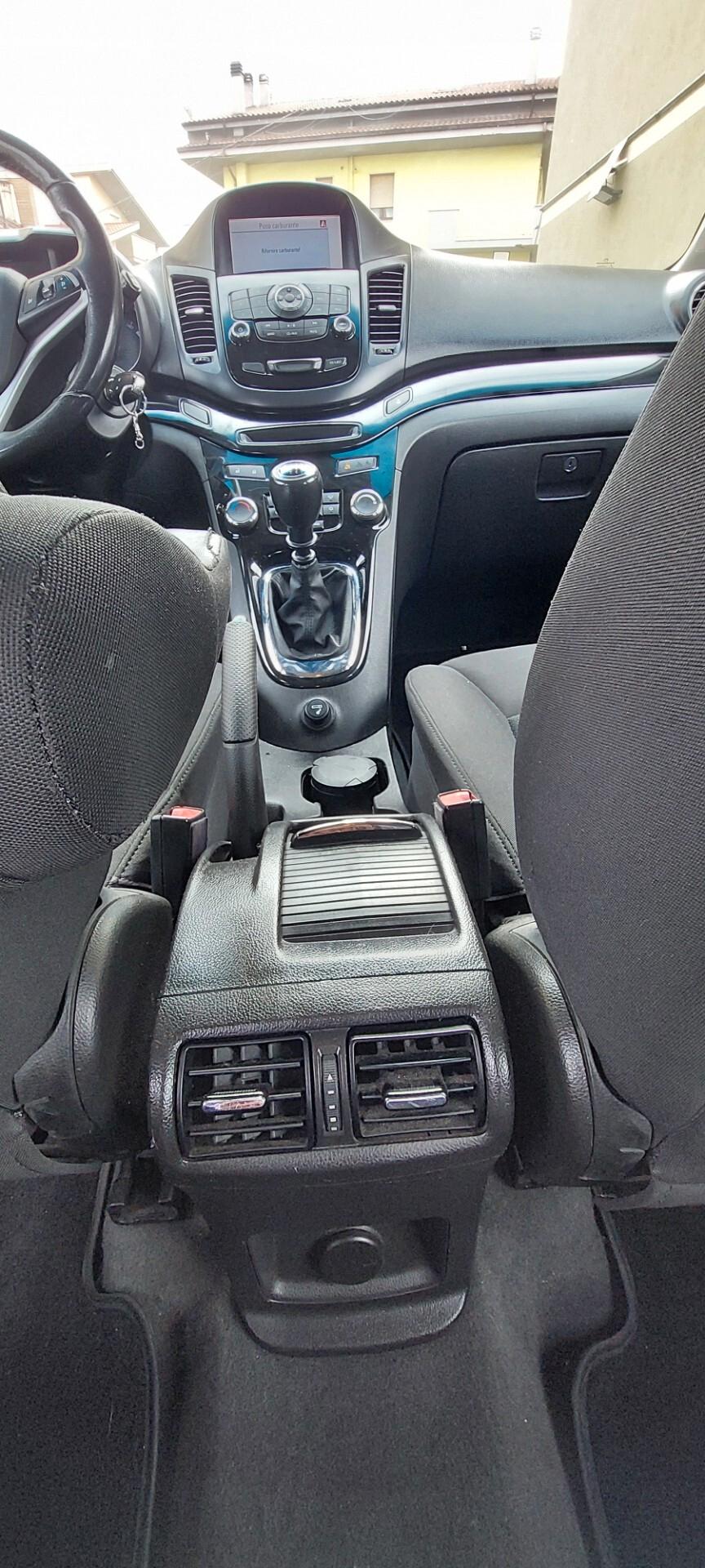 CHEVROLET ORLANDO 2,0 DIESEL 163 CV- 7 POSTI NAVIGATORE TELEFONO SENSORI CRUISE IMPECCABILE