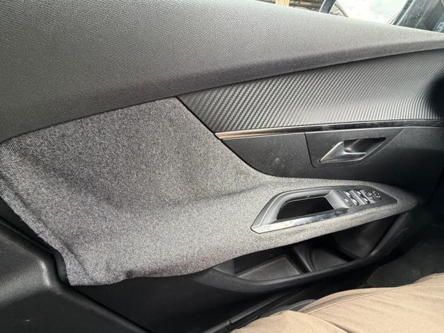 PEUGEOT 3008 BlueHDi 120 EAT6 S&S Allure