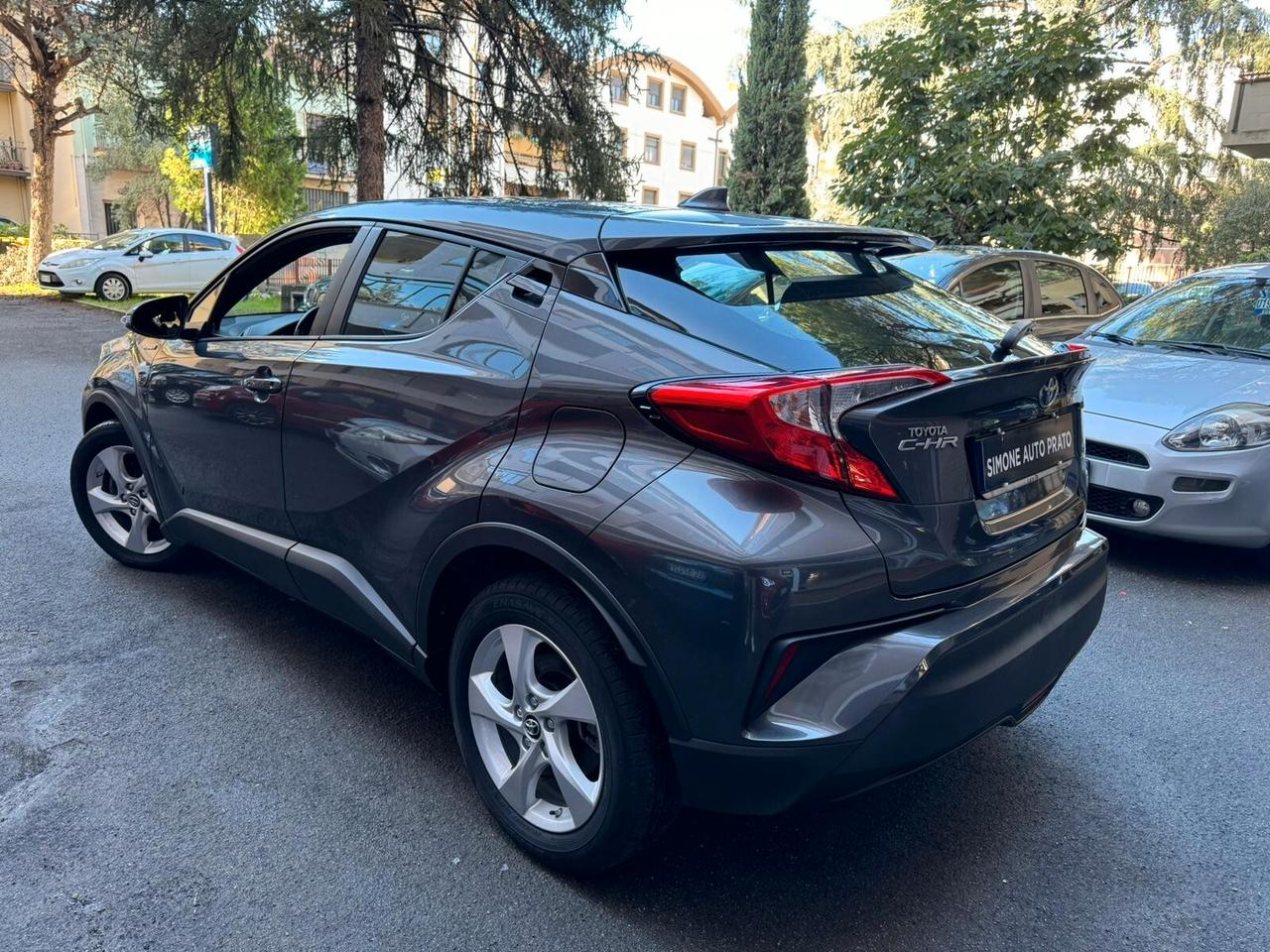 Toyota C-HR 1.8 Hybrid E-CVT Business