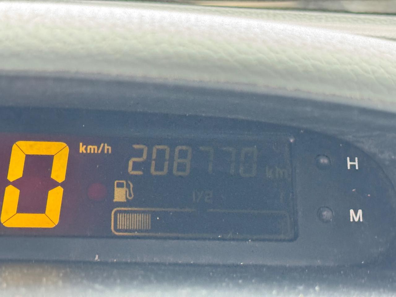 Renault Twingo 1.2i 16V ADATTA A NEOPATENTATI