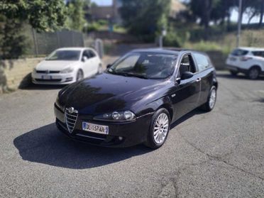 Alfa Romeo 147 5 Porte 147 5p 1.9 jtd Distinctive 120cv