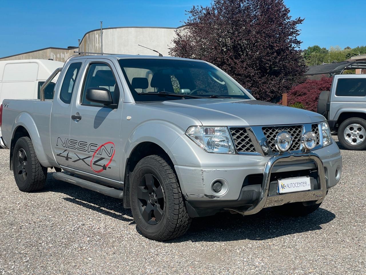 Nissan Navara 2.5 dCi 2 porte King Cab SE