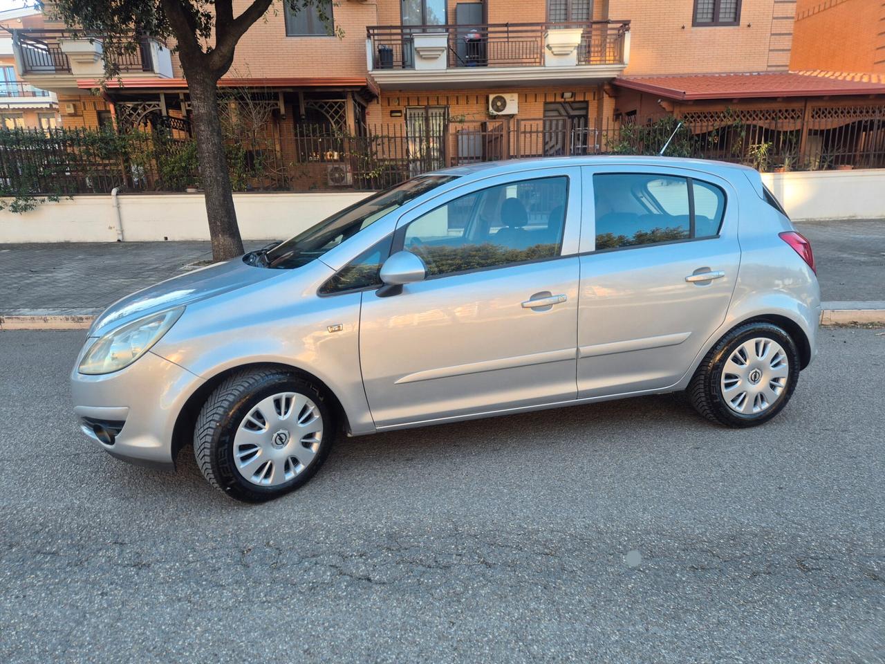 Opel Corsa 1.2 5 porte Enjoy anno 07