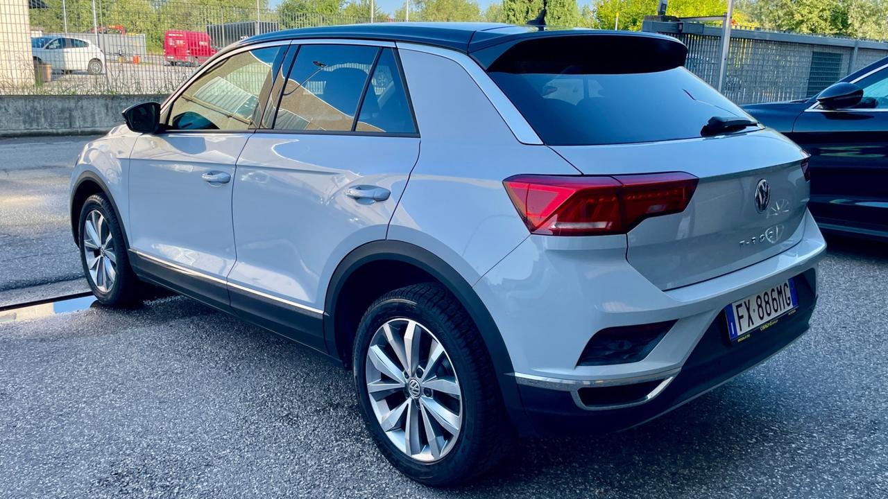 VOLKSWAGEN T-ROC 1.5 TSI ADVANCED BLUEMOTION TECHNOLOGY 150CV - CARPLAY