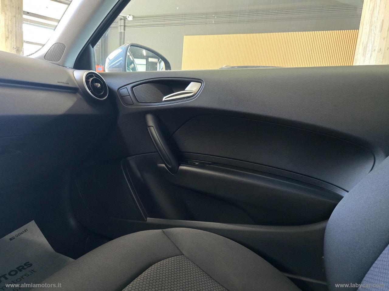 AUDI A1 1.0 TFSI ultra