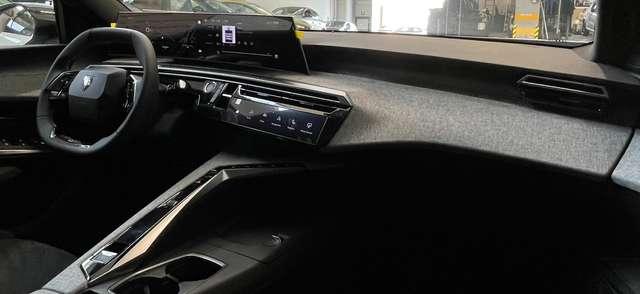 Peugeot 5008 GT 1.2 Hybrid 136cv * KM-0* **FULL-OPT**