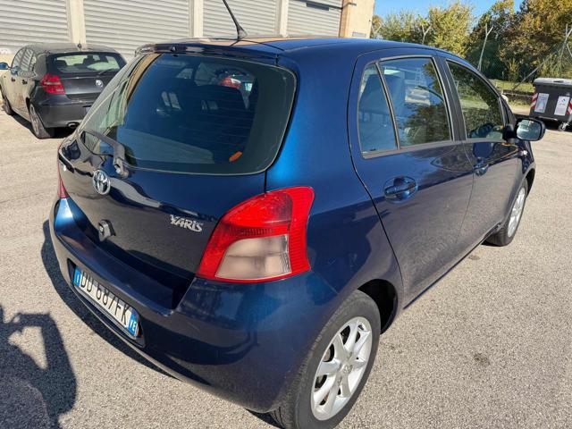 TOYOTA Yaris 1.0 5 porte Sol senza nessun lavoro da fare