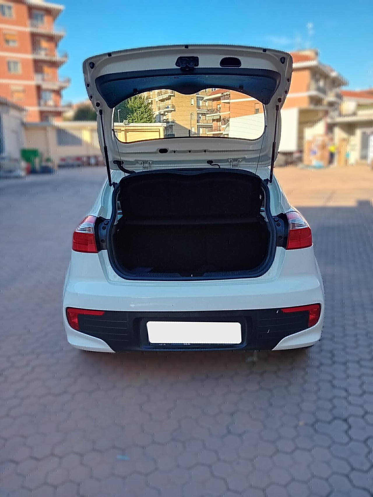 Kia Rio - APERTI AD AGOSTO