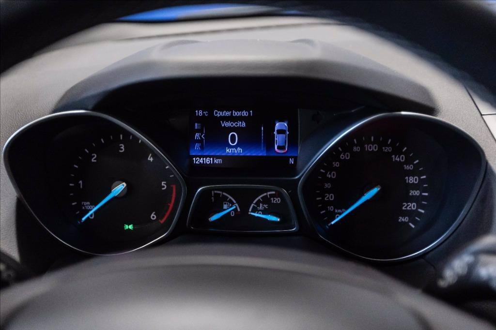 FORD Kuga 1.5 tdci ST-Line s&s 2wd 120cv del 2017