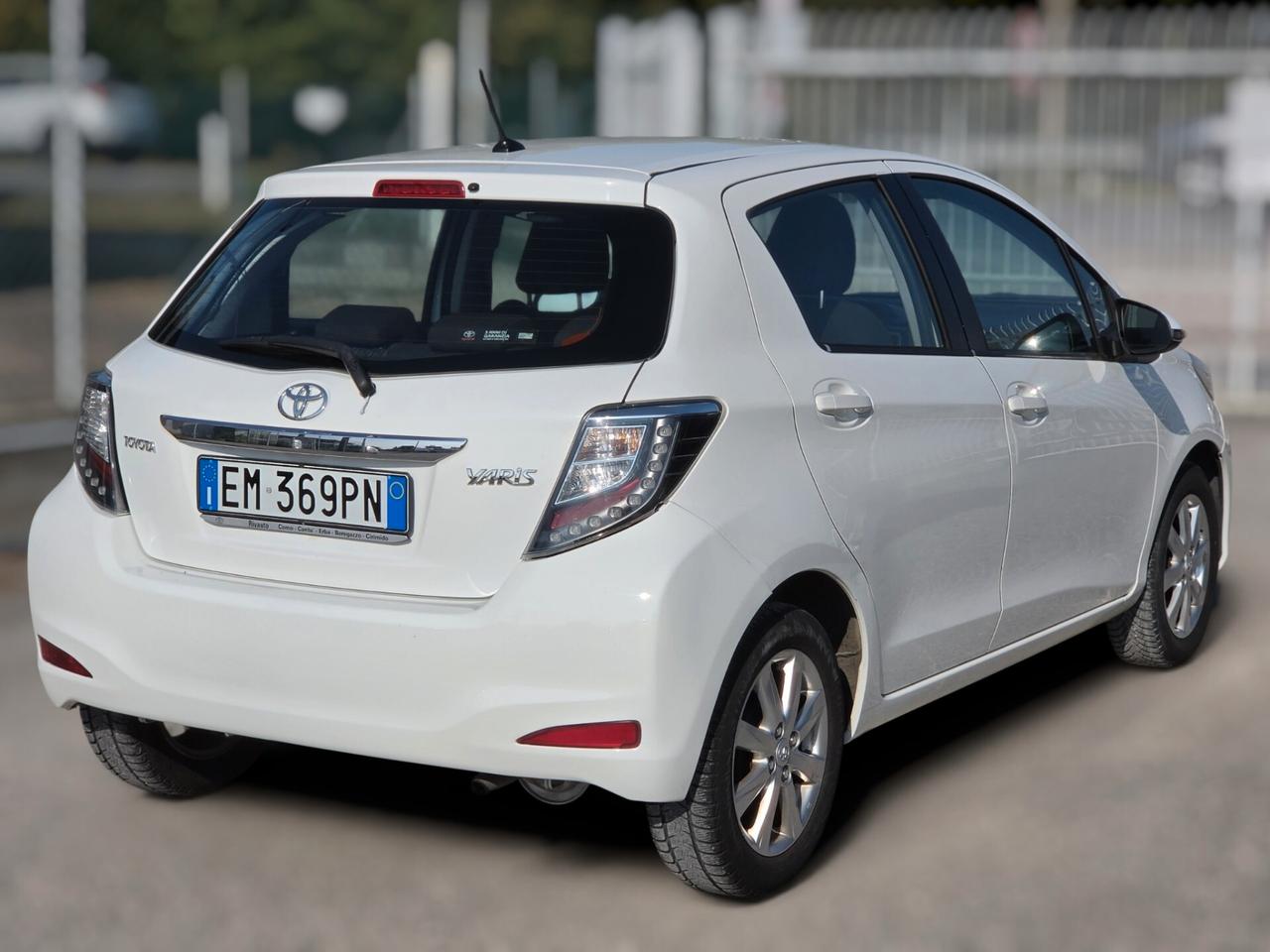 Toyota Yaris 1.0 5 porte Active