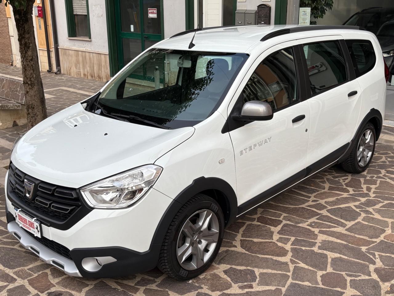 Dacia Lodgy STEPWAY 1.5dCi 7 POSTI AUTOCARRO N1
