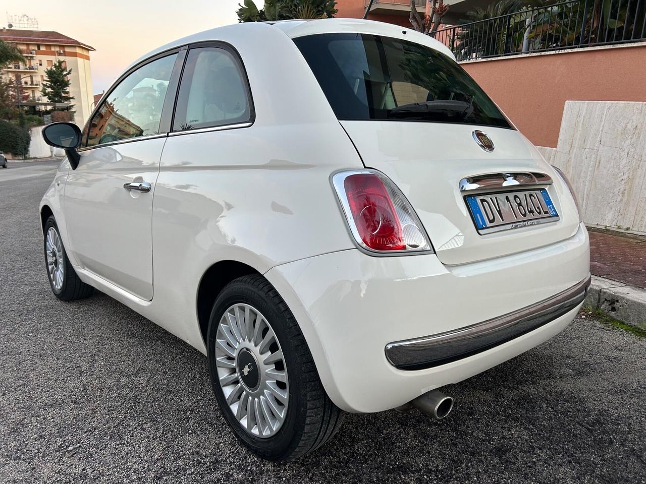 Fiat 500 1.2 Lounge ideale per neopatentati