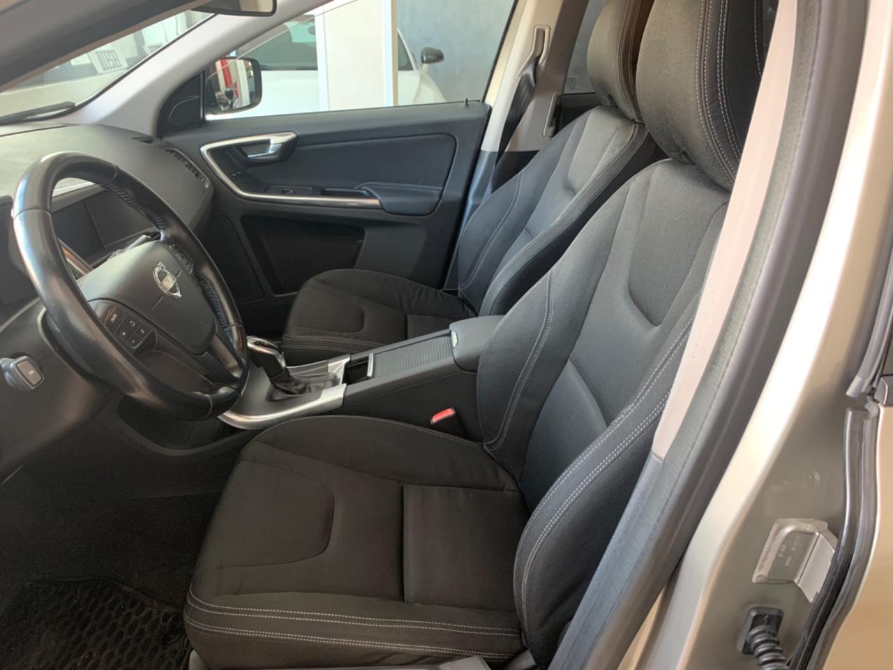 Volvo XC 60 XC60 D3 Geartronic Momentum