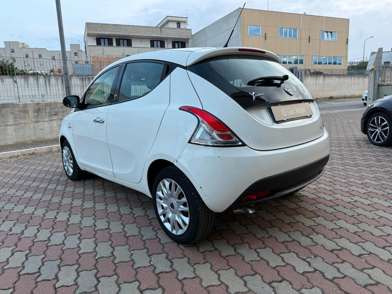 Lancia Ypsilon 1.3 MJT 16V 95 CV 5 porte S&S Elefantino