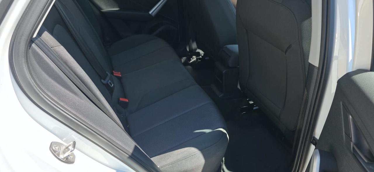 Audi Q2 30 TDI Business
