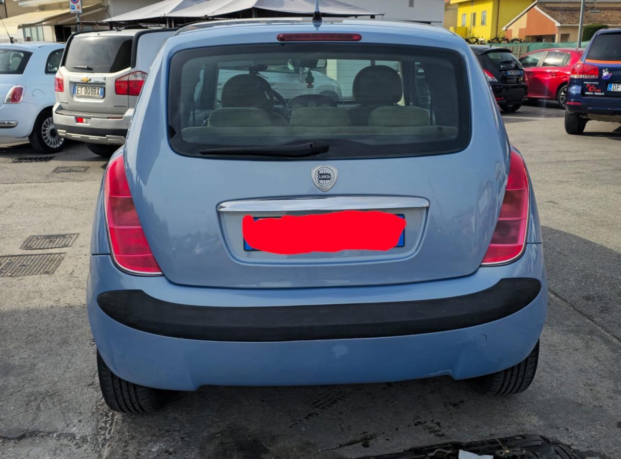 Lancia Ypsilon 1.2 Argento