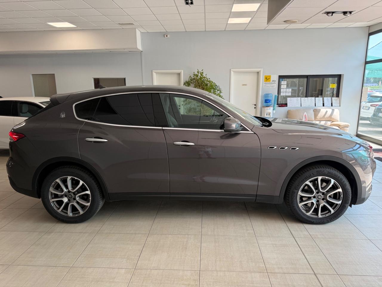 Maserati Levante Q4 3.0 V6 Diesel 275 CV Granlusso