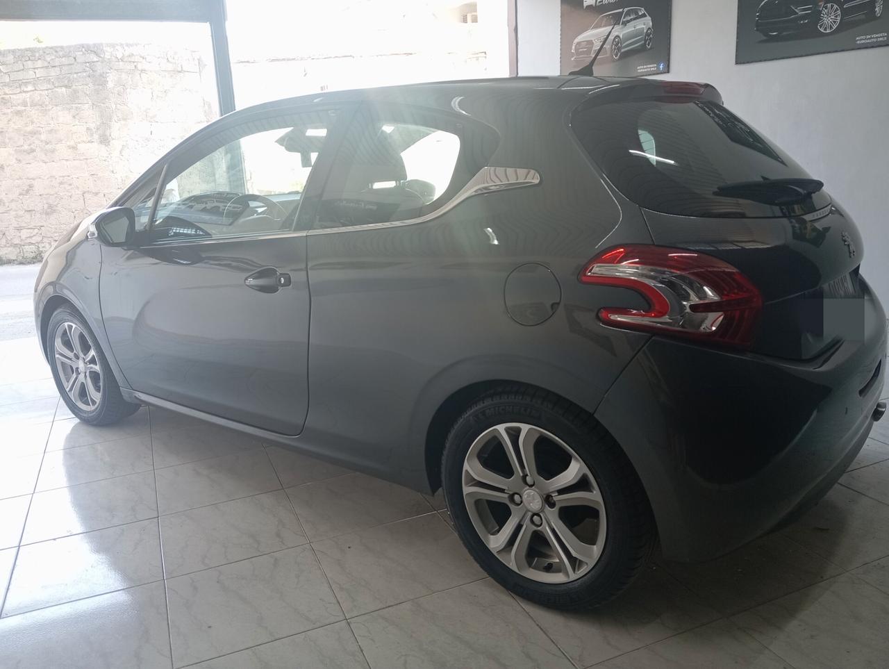 Peugeot 208 1.2 Benz/ GPL 2013 CON GARANZIA