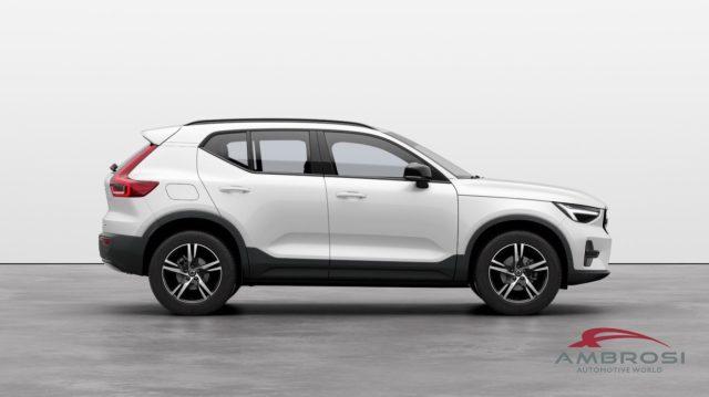 VOLVO XC40 B3 Mild hybrid Benzina Plus Dark