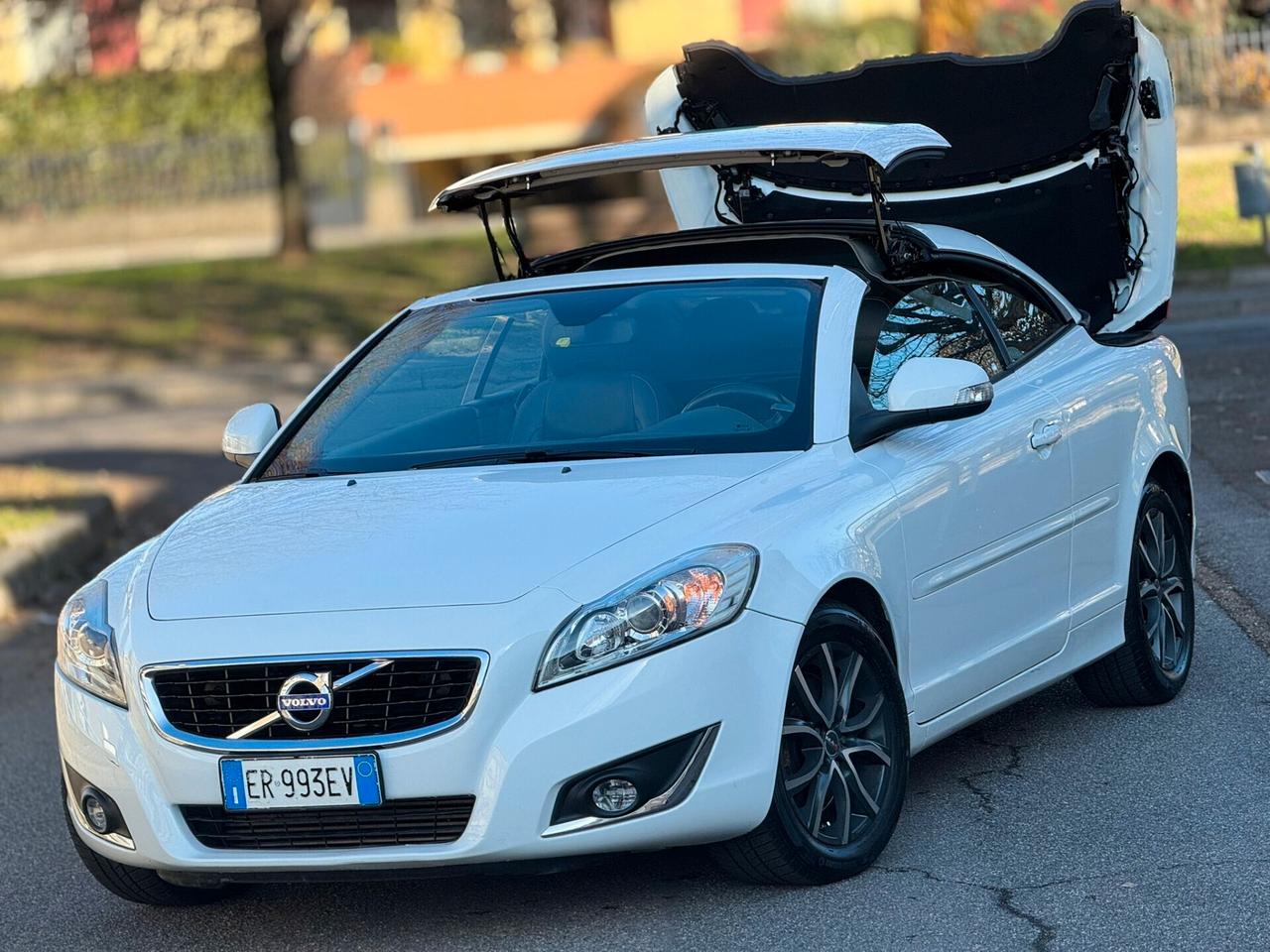 Volvo C70 D3 Geartronic Summum..CELL 320 147 1147 WUATSAPP